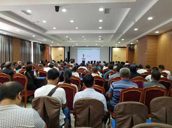 金秋9月，相見(jiàn)就是幸?！粕秸? />
                    </div>
                    <div   id=